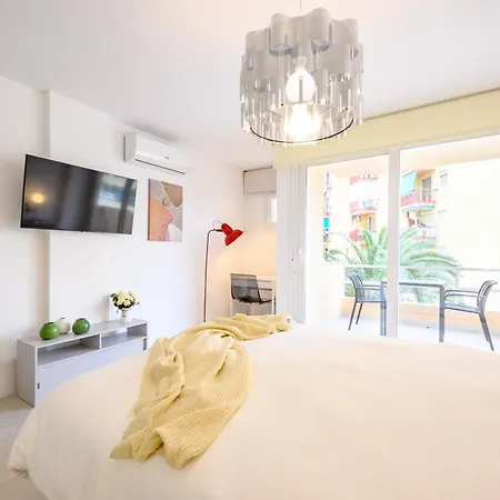 Edificio Veramar Iii By 10tosea Apartamento