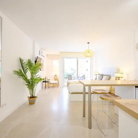 Edificio Veramar Iii By 10tosea * Fuengirola