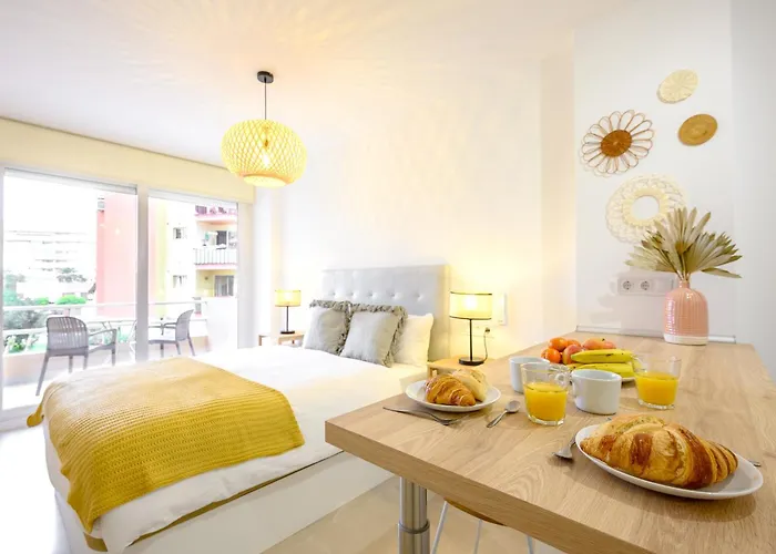 Edificio Veramar Iii By 10tosea * Фуэнхирола