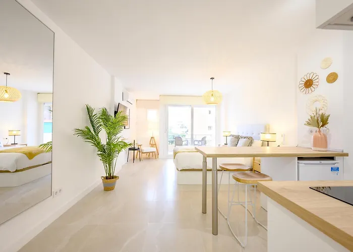 Edificio Veramar Iii By 10tosea * Фуэнхирола